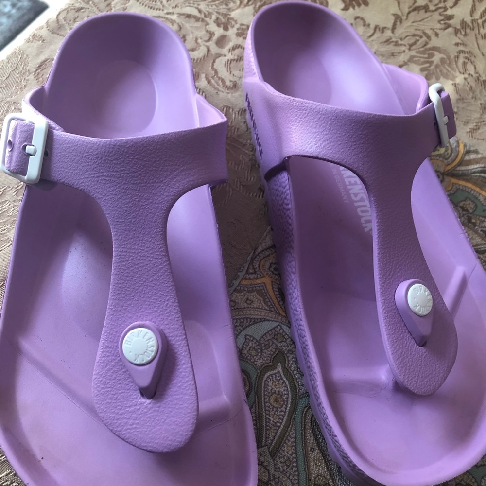 Women’s Birkenstock’s Gizeh EVA Lavender sandals
